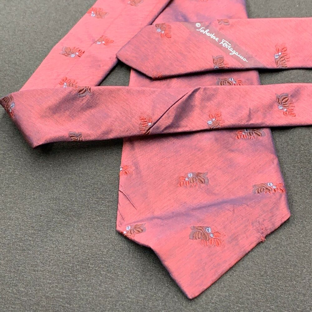 Salvatore Ferragamo Red Embroidered Bumblebee Floral Silk Neck Tie Vintage Italy - Picture 7 of 8